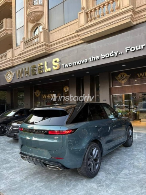 Land Rover Range Rover Sport 2023 White Automatic Used for Sale in Cairo - 2