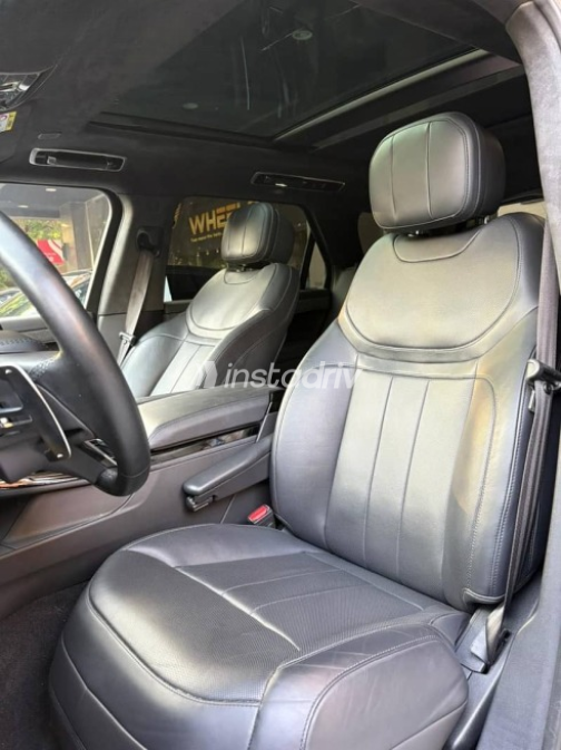 Land Rover Range Rover Sport 2023 White Automatic Used for Sale in Cairo - 5