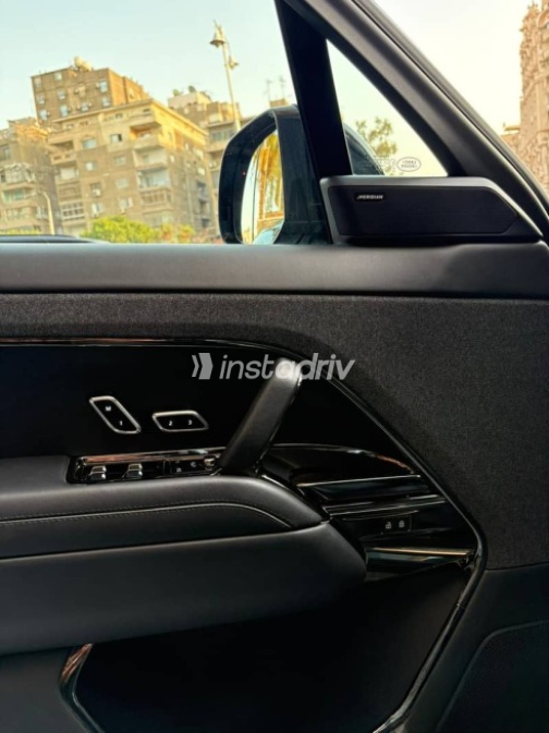 Land Rover Range Rover Sport 2023 White Automatic Used for Sale in Cairo - 6