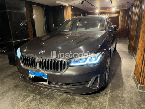 BMW 520 2023 Gray Automatic Used for Sale in Nasr city - 4