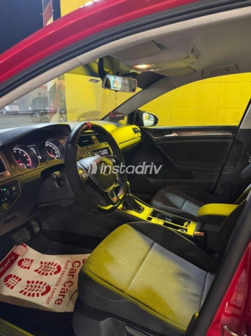 Volkswagen Golf 7 2016 Red Automatic Used for Sale in Greater Cairo ( Cairo + Giza) - 7