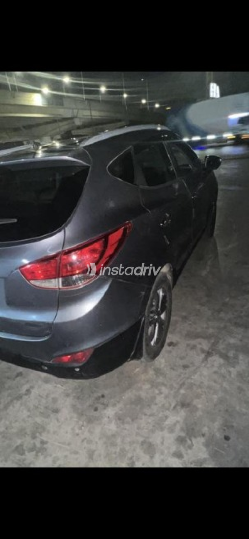 Hyundai IX 35 2015 Eggplant Automatic Used for Sale in Cairo - 2