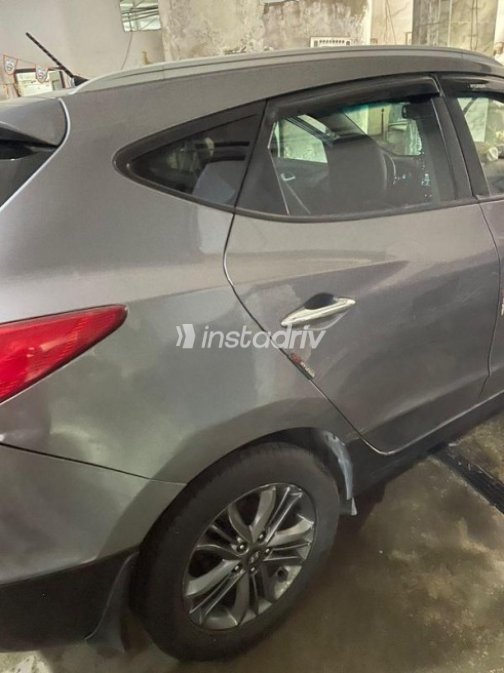 Hyundai IX 35 2015 Eggplant Automatic Used for Sale in Cairo - 5