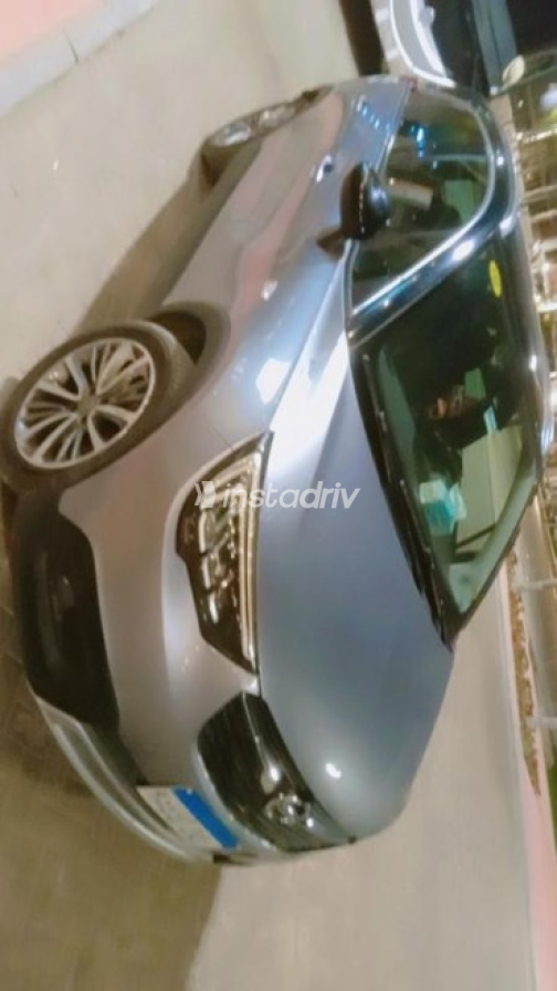 Opel Crossland 2020 White Automatic Used for Sale in Greater Cairo ( Cairo + Giza) - 2