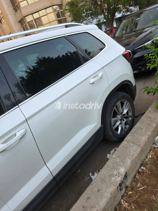 Skoda Karoq 2022 White Automatic Used for Sale in Giza - 8