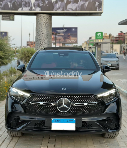 مرسيدس GLC 300 2025 أسود أوتوماتيك مستعملة للبيع في الجيزة - 6