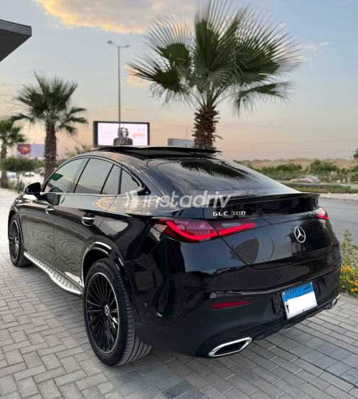 مرسيدس GLC 300 2025 أسود أوتوماتيك مستعملة للبيع في الجيزة - 7
