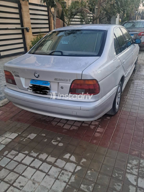 BMW 520 2002 Silver Automatic Used for Sale in Cairo - 4