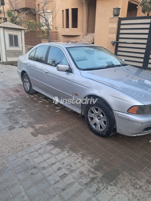 BMW 520 2002 Silver Automatic Used for Sale in Cairo - 8