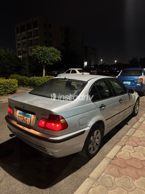 BMW 318 2005 Silver Automatic Used for Sale in Nasr city - 4