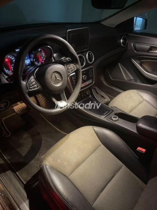 Mercedes CLA 180 2019 White Automatic Used for Sale in Greater Cairo ( Cairo + Giza) - 2