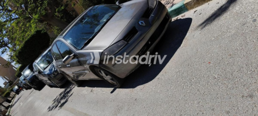 Renault Megane 2005 Dark Gray Automatic Used for Sale in Giza - 4