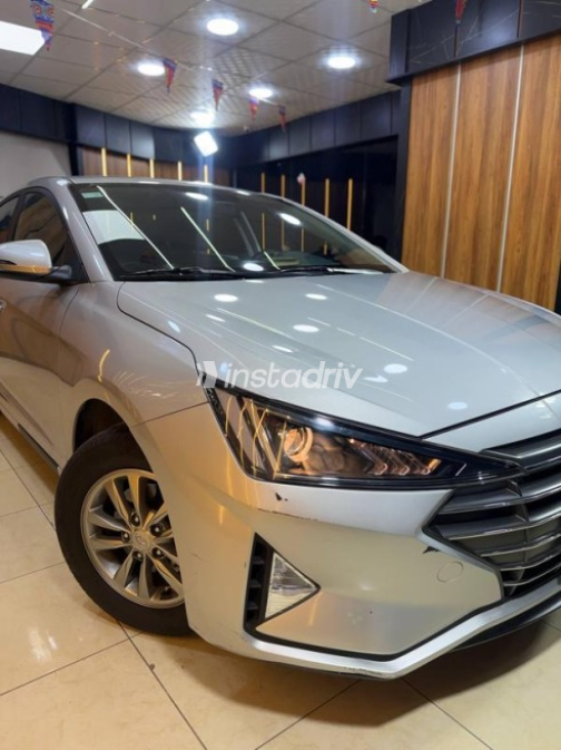 Hyundai Elantra 2026 Silver Automatic Used for Sale in Nasr city - 4