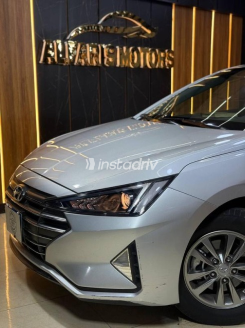 Hyundai Elantra 2026 Silver Automatic Used for Sale in Nasr city - 5