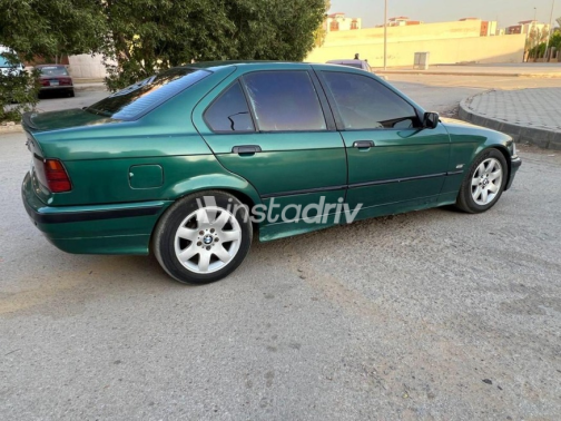 بي ام دبليو 316 1993 أخضر غامق يدوي مستعملة للبيع في القاهرة - 7