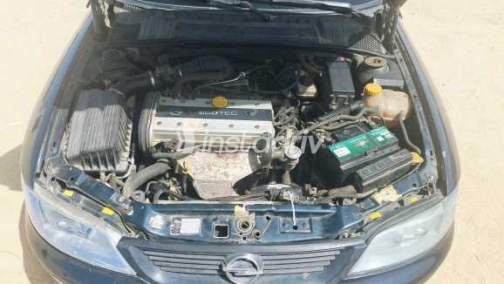 Opel Vectra 2002 White Automatic Used for Sale in Gharbia - 4