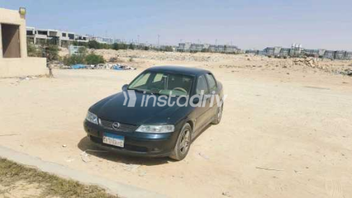 Opel Vectra 2002 White Automatic Used for Sale in Gharbia - 6