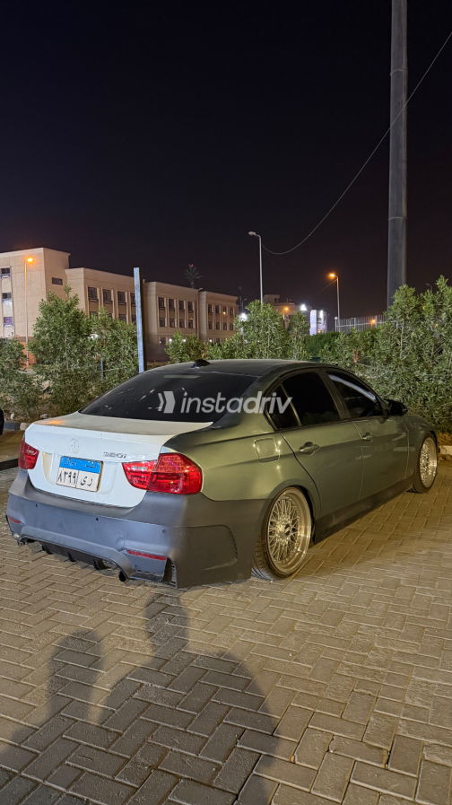 بي ام دبليو 320 2006 أبيض أوتوماتيك مستعملة للبيع في الجيزة - 2