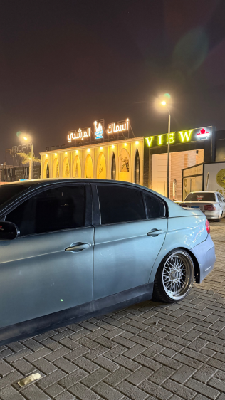 بي ام دبليو 320 2006 أبيض أوتوماتيك مستعملة للبيع في الجيزة