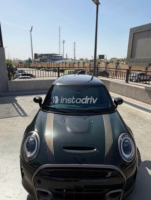 Mini Cooper 2023 Green Automatic Used for Sale in Maadi - 1