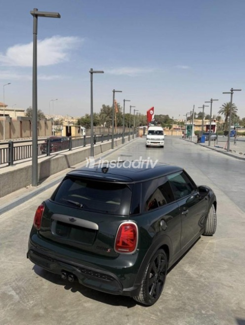 Mini Mini Cooper S 2023 Green Automatic Used for Sale in Maadi - 1