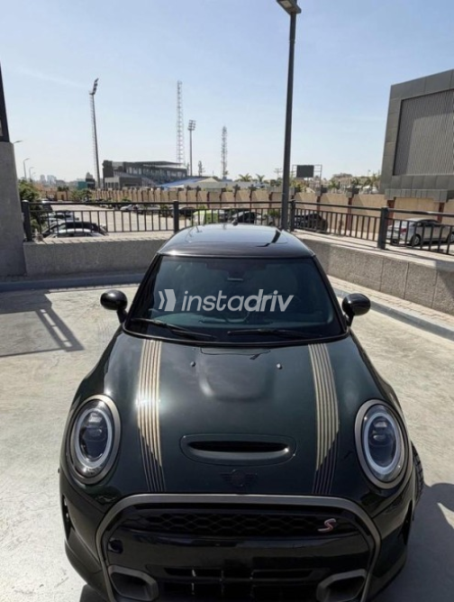Mini Mini Cooper S 2023 Green Automatic Used for Sale in Maadi - 4