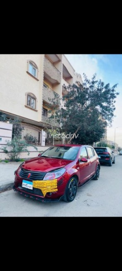 Renault Sandero 2014 Red Automatic Used for Sale in Obour City - 1