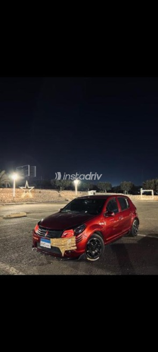 Renault Sandero 2014 Red Automatic Used for Sale in Obour City - 7