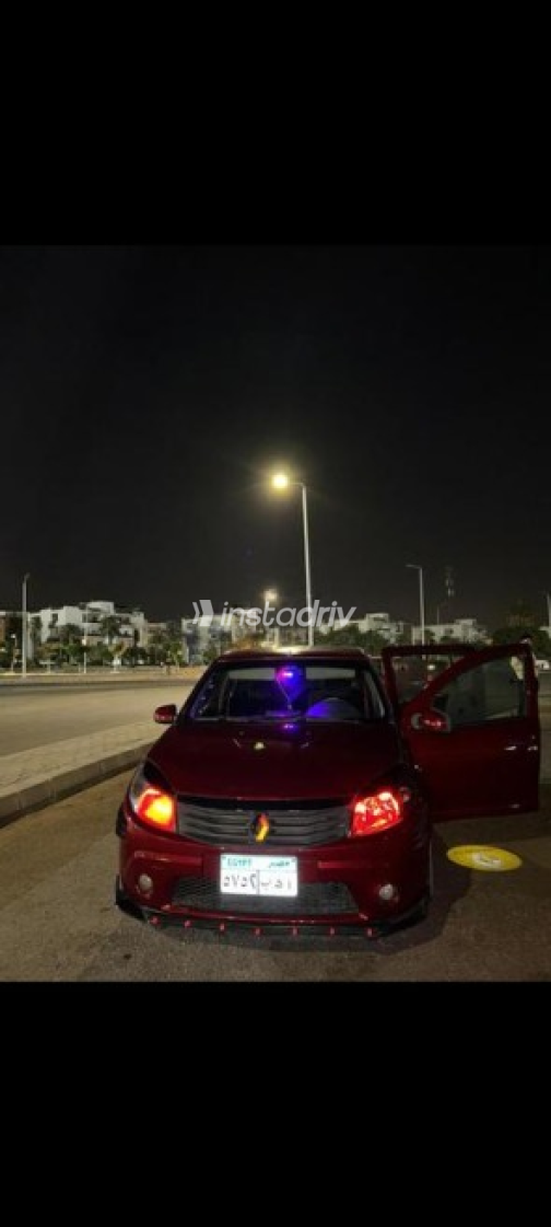 Renault Sandero 2014 Red Automatic Used for Sale in Obour City - 8