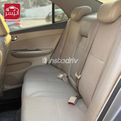 بى واى دى‬ L3 2017 ذهبي يدوي مستعملة للبيع في مدينة نصر - 10