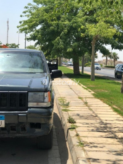Jeep Grand Cherokee 1999 Dark Green Automatic Used for Sale in Cairo - 2