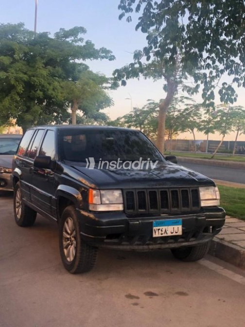 Jeep Grand Cherokee 1999 Dark Green Automatic Used for Sale in Cairo - 6