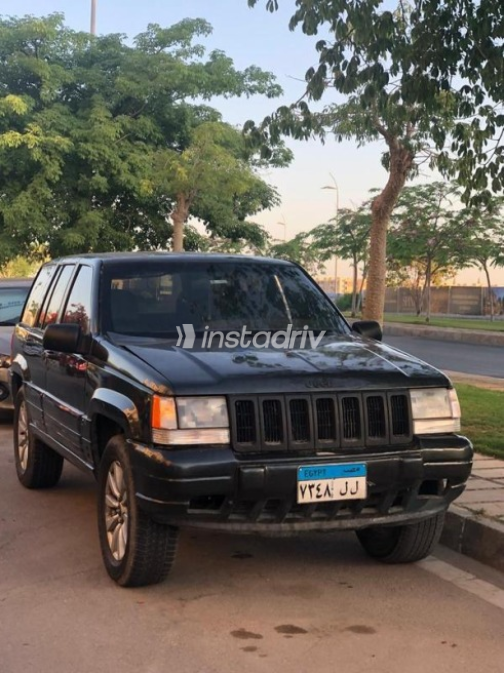 Jeep Grand Cherokee 1999 Dark Green Automatic Used for Sale in Cairo - 8