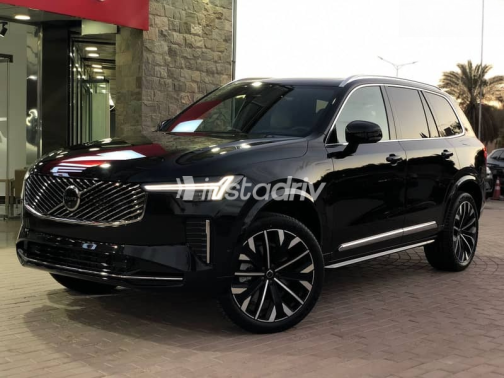 فولفو XC90 2026 أسود أوتوماتيك جديدة للبيع في القاهرة - 2