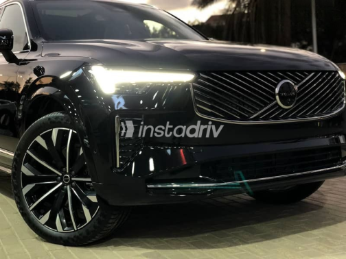 فولفو XC90 2026 أسود أوتوماتيك جديدة للبيع في القاهرة - 4