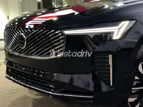 فولفو XC90 2026 أسود أوتوماتيك جديدة للبيع في القاهرة - 5
