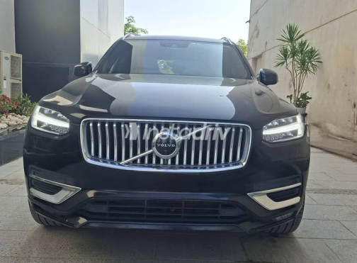 فولفو XC90 2021 أسود أوتوماتيك مستعملة للبيع في الجيزة - 5
