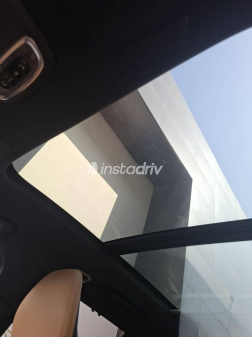 فولفو XC90 2021 أسود أوتوماتيك مستعملة للبيع في الجيزة - 9