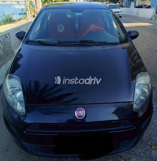 Fiat Punto 2016 Black Manual Used for Sale in Damietta - 2
