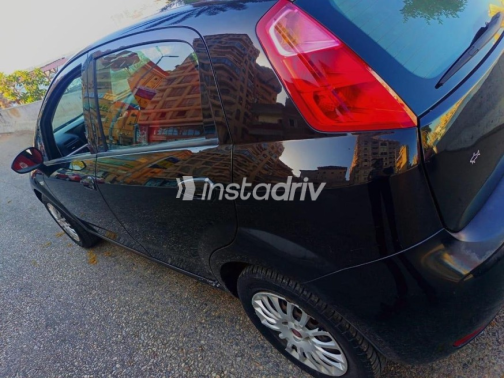 Fiat Punto 2016 Black Manual Used for Sale in Damietta - 3