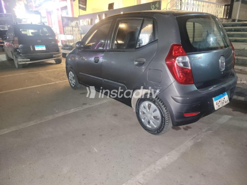 Hyundai I10 2012 Dark Gray Automatic Used for Sale in Mokattam - 8