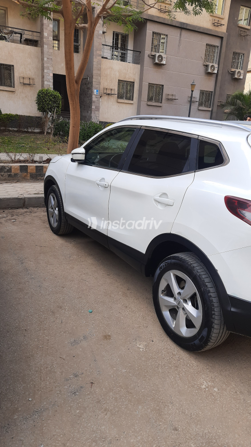Nissan Qashqai 2021 White Automatic Used for Sale in Cairo - 5