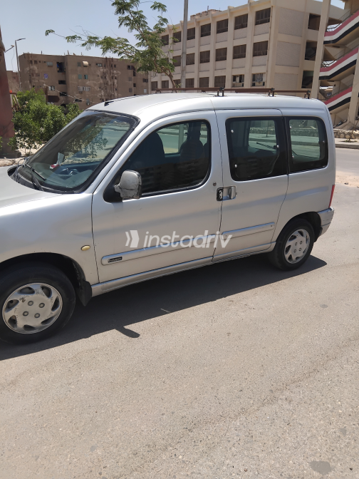Citroën Berlingo 2005 Silver Manual Used for Sale in Helwan - 1
