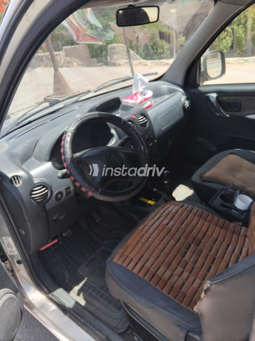 Citroën Berlingo 2005 Silver Manual Used for Sale in Helwan - 2
