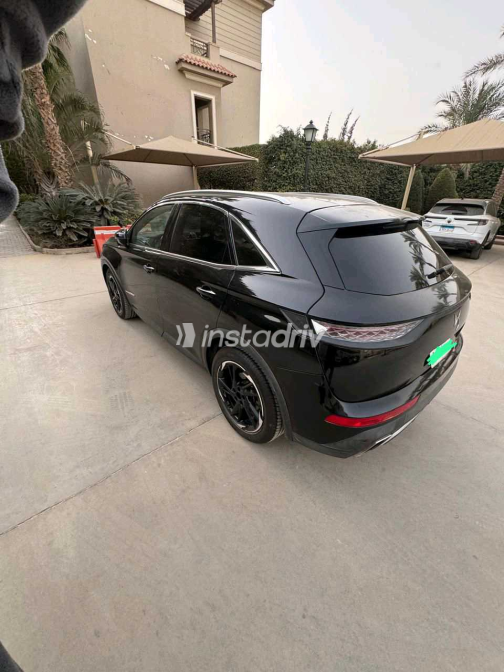 دى اس DS7 2019 أسود أوتوماتيك مستعملة للبيع في القاهرة - 3