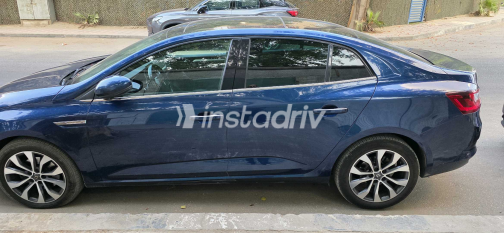 رينو ميجان 2022 أبيض أوتوماتيك مستعملة للبيع في المعادى - 4