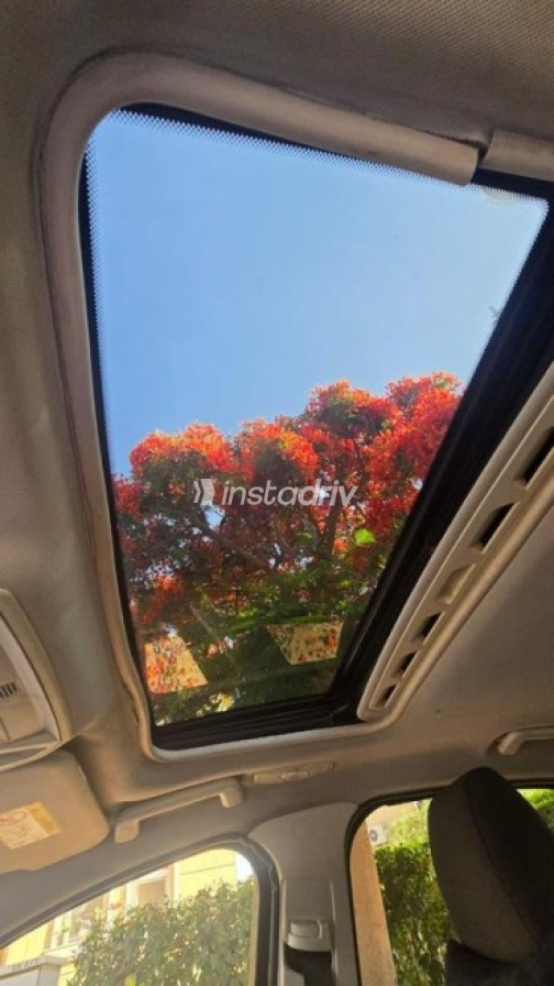 Ford Focus 2018 Silver Automatic Used for Sale in Madinaty - 4