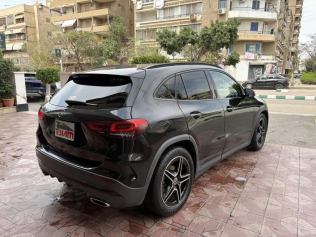 مرسيدس GLA 200 2021 أسود أوتوماتيك مستعملة للبيع في القاهرة