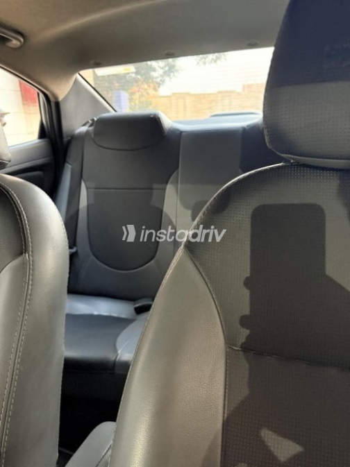 Hyundai Accent RB 2019 White Automatic Used for Sale in Greater Cairo ( Cairo + Giza) - 2