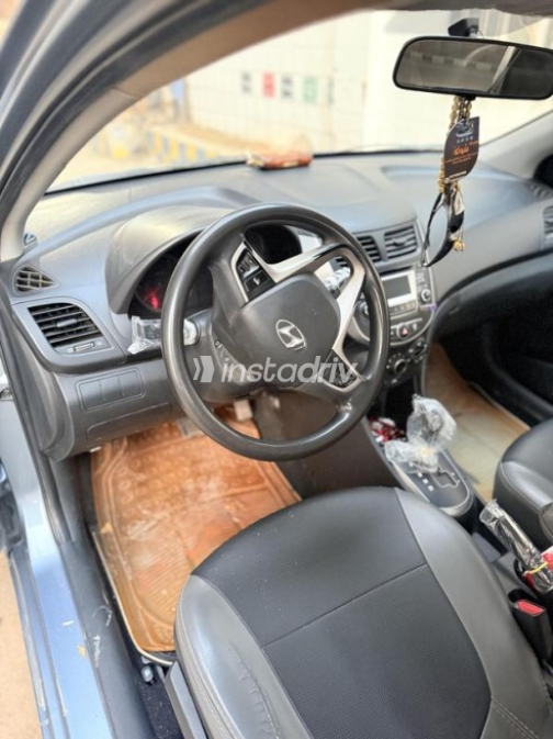 Hyundai Accent RB 2019 White Automatic Used for Sale in Greater Cairo ( Cairo + Giza) - 3